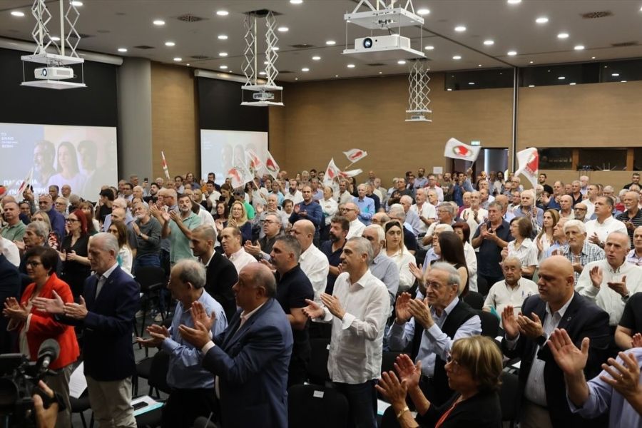 Ραγδαίες εξελίξεις: Αποχωρεί η ΕΔΕΚ από την Κυβέρνηση;