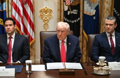 Στην Ασία, οι ΗΠΑ επιδιώκουν να αποτρέψουν την κινεζική επέκταση, ζητώντας τη βοήθεια των ασιατικών συμμάχων