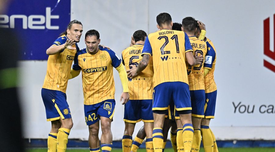 Πλήγωσε την πρώην του ο Μάρτινς