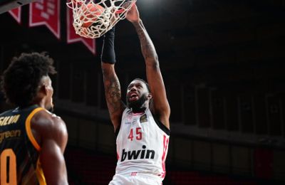 Έκανε τα εύκολα δύσκολα, αλλά λύγισε την ΑΕΚ ο Ολυμπιακός