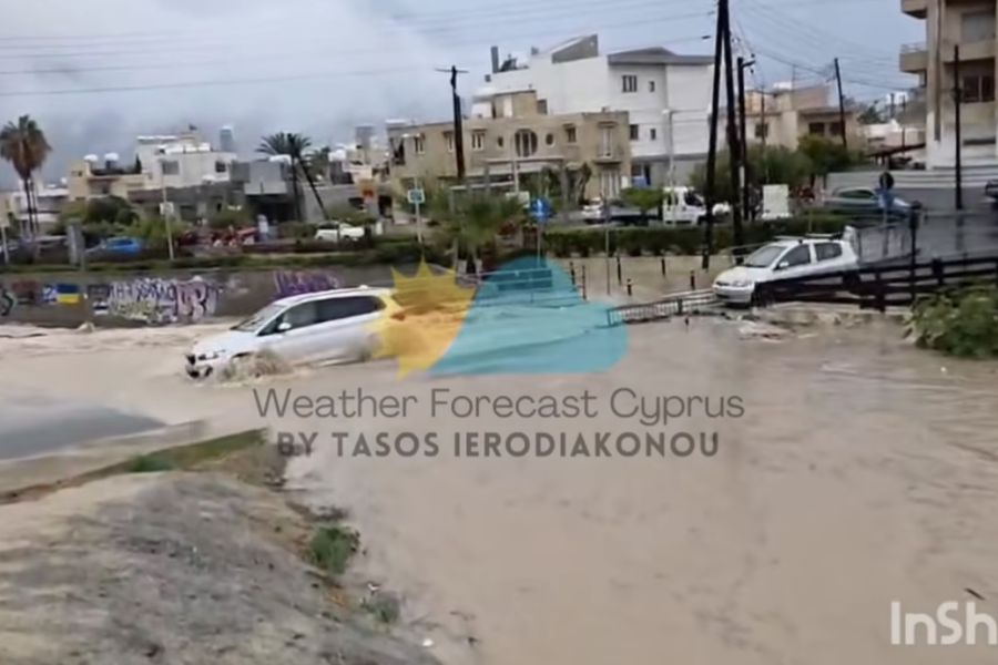 Απίστευτα πλάνα: Ξεχείλισε ο ποταμός Βαθκειάς στη Λεμεσό (ΒΙΝΤΕΟ)
