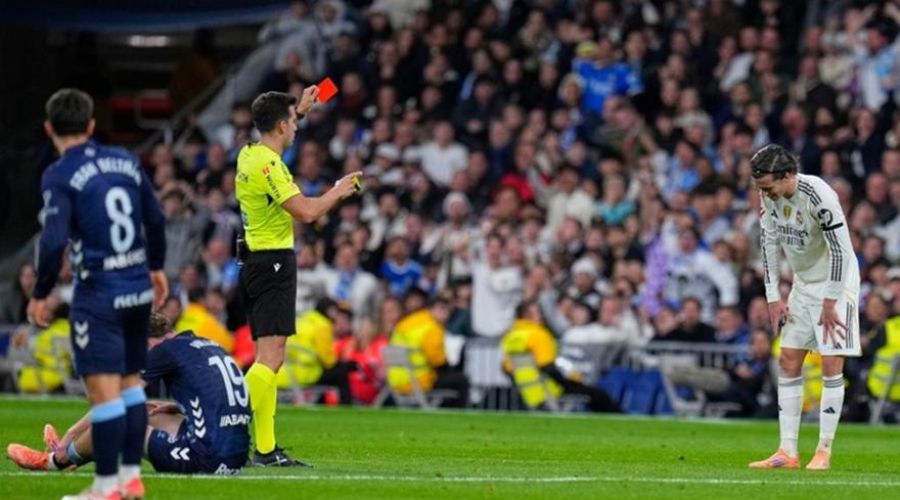 «Είσαι άθλιος»: Η αποβολή του Καρέρας στο 90’ και άλλων δύο παικτών 