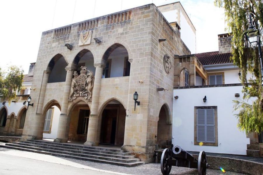 Αναλαμβάνουν τα καθήκοντά τους οι νέοι Υπουργοί