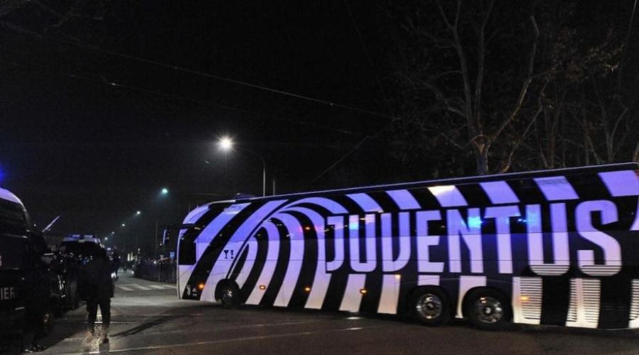 Επίθεση με πέτρες στο πούλμαν της Γιουβέντους 