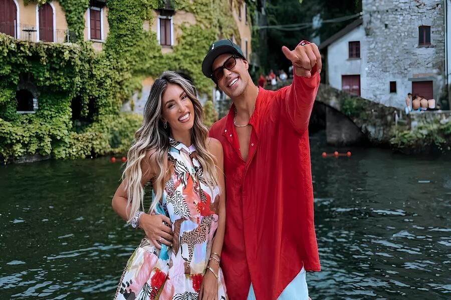 Παντρεύονται η Αθηνά Οικονομάκου και ο Μπρούνο Τσερέλα στην Πάρο