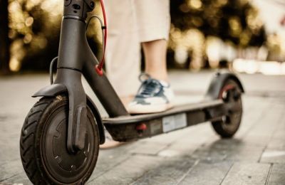 Το παιδί τραυματίστηκε σοβαρά στο κεφάλι - Αναζητείται ο χειριστής του