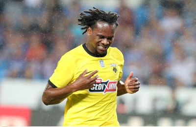 «Έκρυψε τα χρήματα σε μια σακούλα, πέρασε τα σύνορα σαν Άγιος Βασίλης»