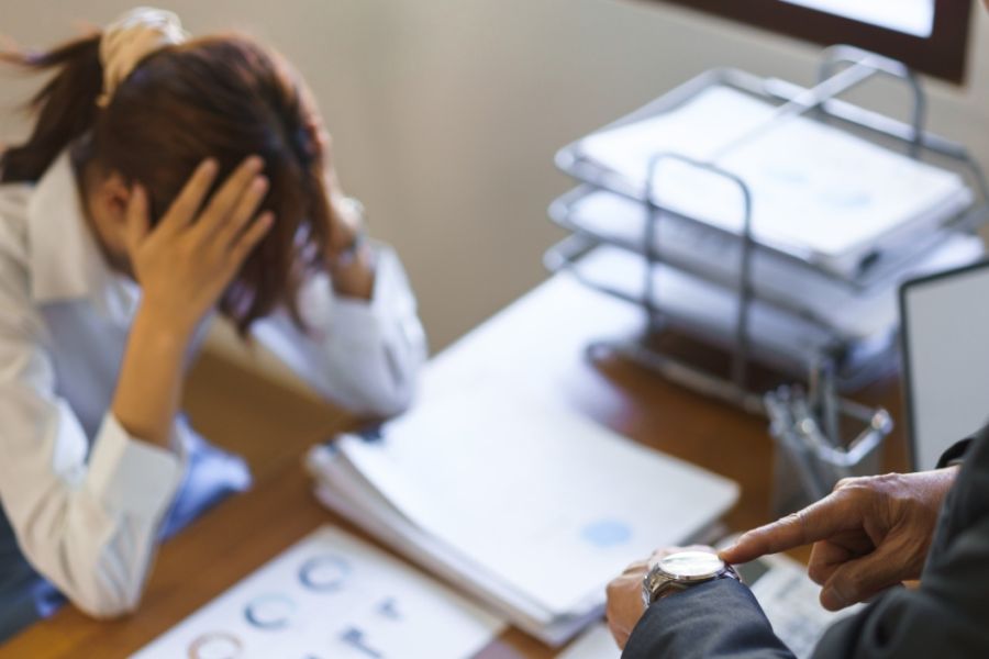 Απολύθηκε γιατί πήγαινε 40 λεπτά νωρίτερα στη δουλειά!