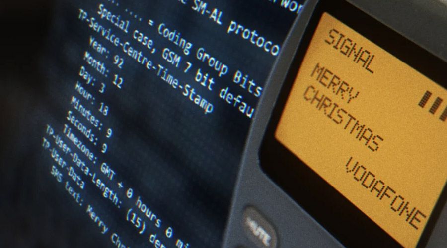 Η δυνατότητα αποστολής μηνυμάτων από κινητά εμφανίστηκε μόλις το 1993 με τα πρώτα Nokia