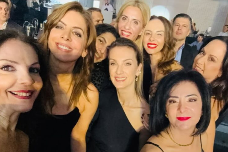 Στα μπουζούκια η Γιώτα Παπαδοπούλου για να ακούσει την Λιόλιου