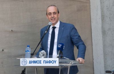 Ο Δήμος Πάφου ενημέρωσε ότι από την 1η Μαρτίου 2026 θα προβαίνει στη λήψη δικαστικών μέτρων και στην αναστολή λειτουργίας όλων των μη αδειούχων υποστατικών
