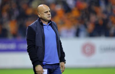 Ανόρθωση: Οι έντεκα του Τιμούρ (11αδα)