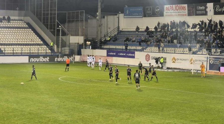 «Σφαλιάρα» αραδιππιώτικη και πισωγύρισμα