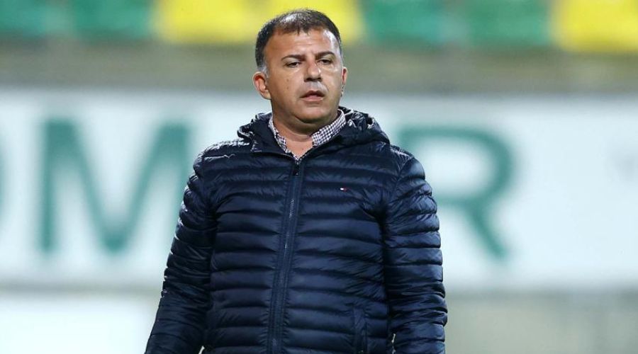 Έκτακτη συνεδρία και στο φόντο αποχώρηση Αγκελόφσκι