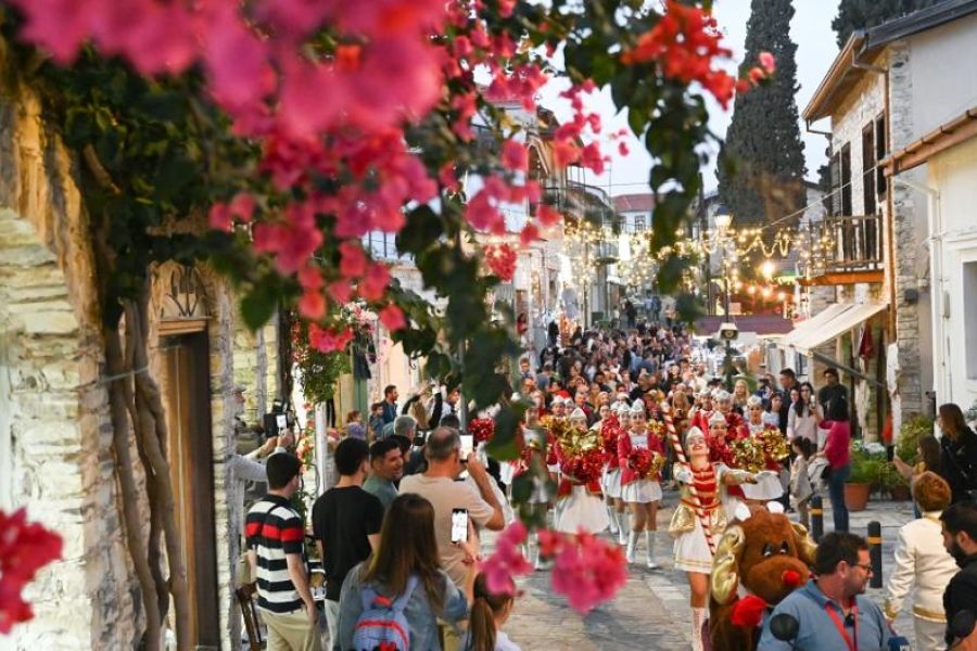 Πήγαν όλοι σε αυτό το χριστουγεννιάτικο χωριό