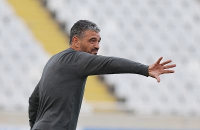 Μάρτινς: «Δεν μας αξίζει ούτε σε εμάς ούτε στον κόσμο τέτοια εμφάνιση»