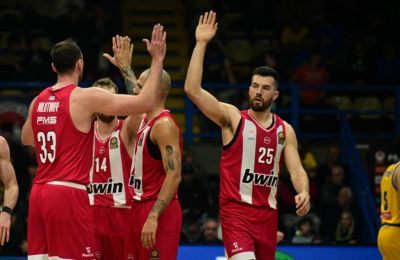 Πέρασε με επιβλητική νίκη από το Περιστέρι ο Ολυμπιακός