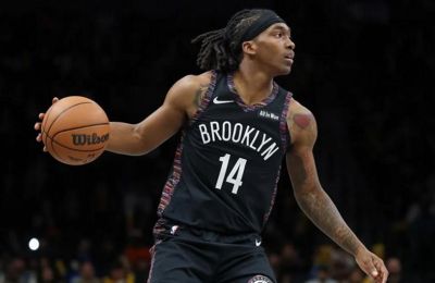 Έφαγαν τρίποντο από... τακουνάκι διαιτητή οι Μπακς (vid)