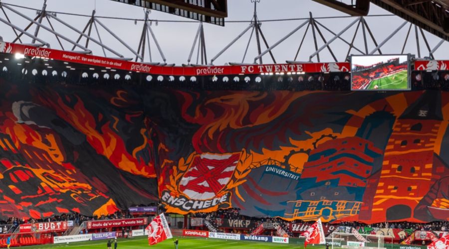 Το μεγαλύτερο πανό στην Ευρώπη! (vid)