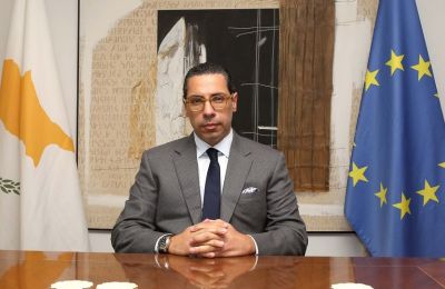 Ανέδειξε και το γεγονός ότι οι εξελίξεις αυτές συμβαίνουν λίγες μέρες πριν την ανάληψη της Προεδρίας του Συμβουλίου της Ευρωπαϊκής Ένωσης από την Κυπριακή Δημοκρατία