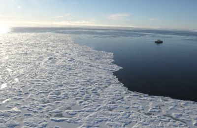 Τον Μάρτιο του 2025 καταγράφηκε μια πρωτοφανής υποχώρηση του θαλάσσιου πάγου της Αρκτικής