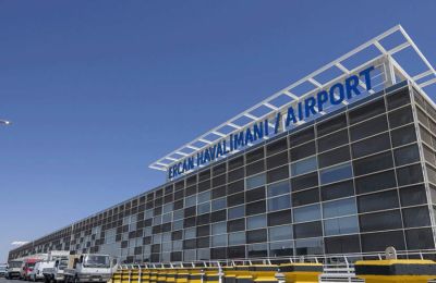 Το παράνομο αεροδρόμιο στην Τύμπου φέρει το όνομα ενός Τούρκου εισβολέα, ο οποίος συντόνιζε τους αεροπορικούς βομβαρδισμούς