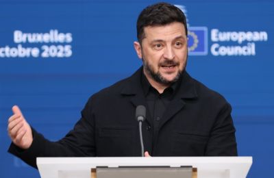 «Δεν θα φύγουμε από εδώ χωρίς απόφαση» διαβεβαιώνουν Αντόνιο Κόστα και η Ούρσουλα Φον ντερ Λάιεν