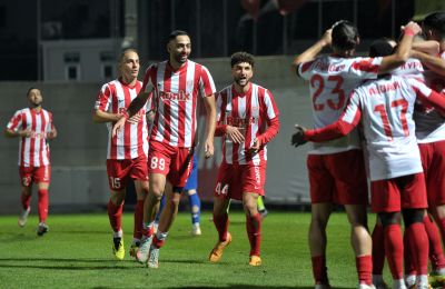 Β' Κατηγορία: Συνεχίζει να... καλπάζει η Νέα Σαλαμίνα