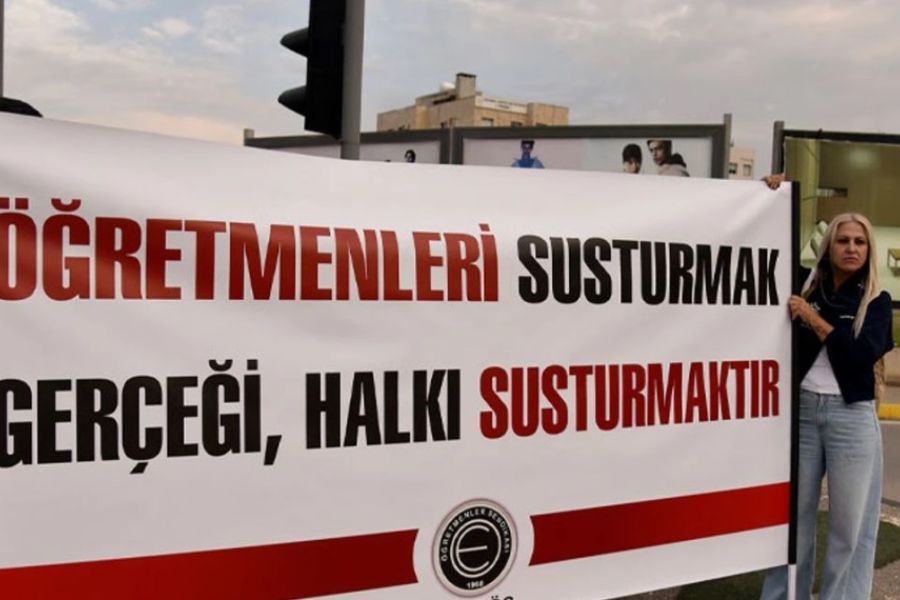 Τουρκοκύπριοι εκπαιδευτικοί διαδήλωσαν κατά της ψευδοκυβέρνησης