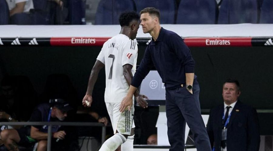 Στηρίζει Αλόνσο και θέλει να φύγει ο Βινίσιους