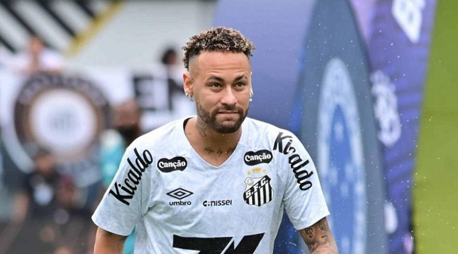 Χειρουργείται και ανανεώνει με την Σάντος ο Νεϊμάρ