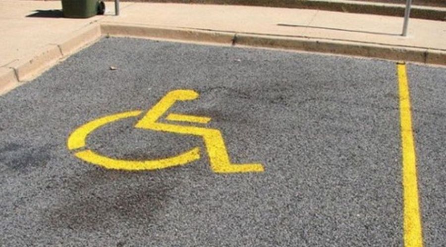 Νέα κραυγή απόγνωσης από άτομο με αναπηρία που ζητά καλύτερη στήριξη από το κράτος για λόγους αξιοπρεπούς διαβίωσης