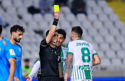 Επεισόδιο με Γιόβετιτς, κίτρινη και έντονες αποδοκιμασίες 