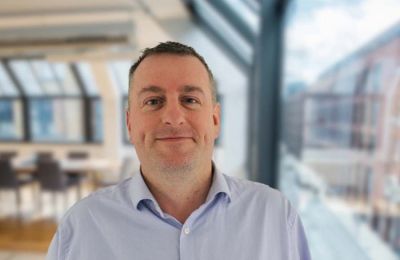 Φρίκη στη Βρετανία: Νάρκωνε και βίαζε τη σύζυγό του με άλλους 5 άντρες