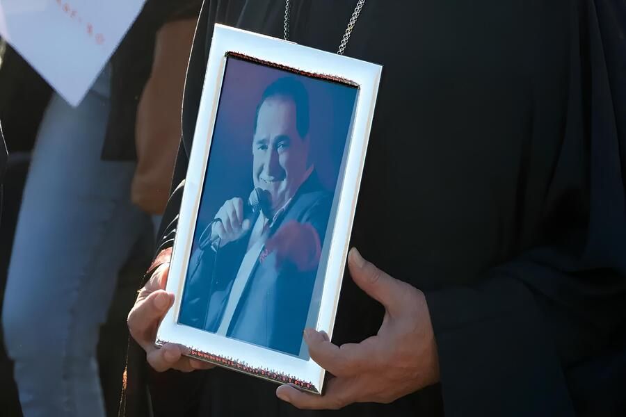 Ήταν όλοι εκεί για τον Βασίλη Καρρά