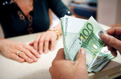 Καμία περικοπή στο επίδομα χαμηλοσυνταξιούχου με την αύξηση συντάξεων