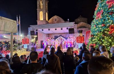 Christmas Strawberry Land στην Δερύνεια!