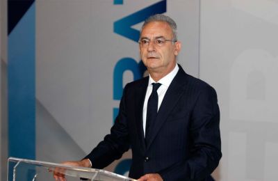 Αβέρωφ: Με λογιστικές αλχημείες κούρεψαν τον νέο κατώτατο μισθό