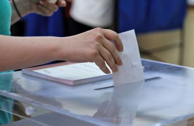 «Δόθηκε εντολή και τα καλά παιδιά την εκτέλεσαν. Εκεί θα μείνει το πανό για να σας θαυμάζουν», έγραψε σε ανάρτησή του ο Χριστόφορος Χριστοφόορου