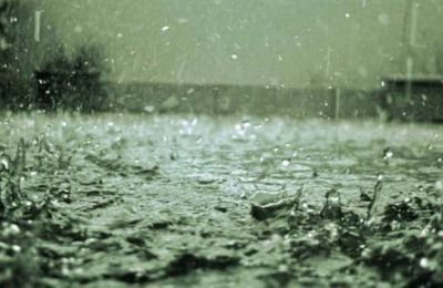 Άνοιξαν οι ουρανοί στο Παραλίμνι - Δρόμοι ποτάμια (ΒΙΝΤΕΟ)