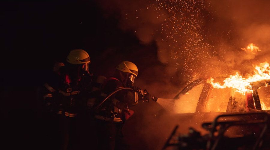 Πυρπόλησαν όχημα 27χρονου στη Λεμεσό