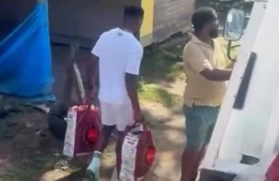 Ο Λιβάι Γκαρσία μοίρασε τρόφιμα στο Τρινιντάντ και Τομπάγκο