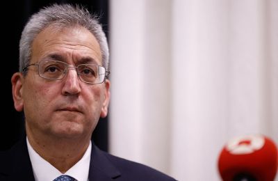 Κατώτατος μισθός: Πώς απαντά ο Υπουργός Εργασίας στις αντιδράσεις