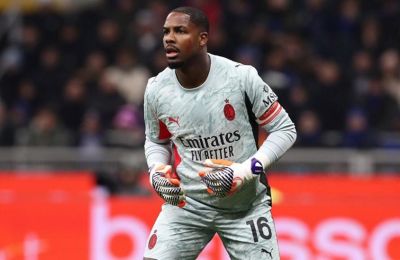 Διπλασιάζει τον μισθό του Μενιάν