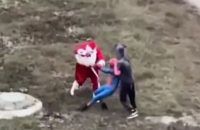 «Άγιος Βασίλης έρχεται».... με άγριες διαθέσεις