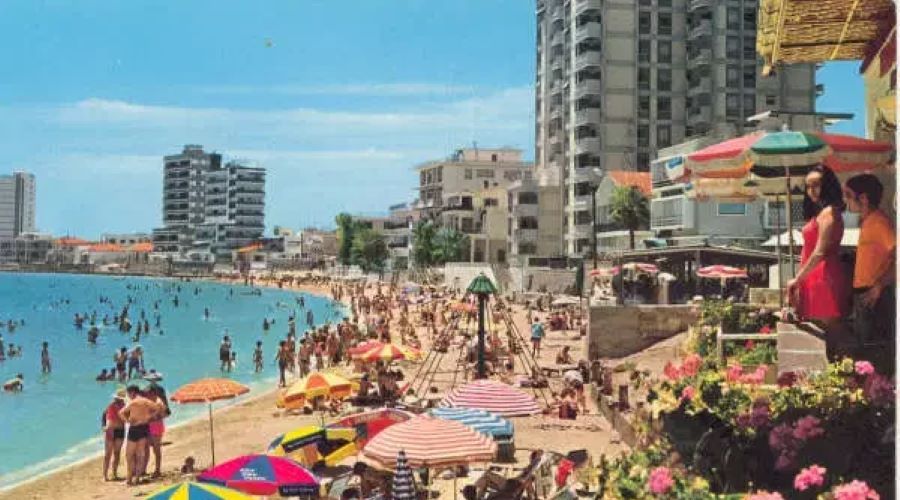 Όταν η Μπριζίτ Μπαρντό παραθέριζε στο Βαρωσι (ΦΩΤΟ)