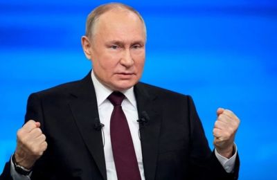 Ο πόλεμος στην Ουκρανία έκανε δισεκατομμυριούχους πολλούς Ρώσους, που συνεργάζονται με το Κρεμλίνο