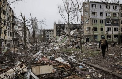 Ο ίδιος αναφέρθηκε στην τηλεφωνική επικοινωνία που είχαν νωρίτερα σήμερα ο Τραμπ με τον Ρώσο πρόεδρο Βλαντίμιρ Πούτιν.