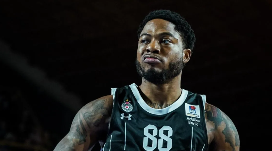 Ο Ολυμπιακός συμφώνησε με τον Ταϊρίκ Τζόουνς  