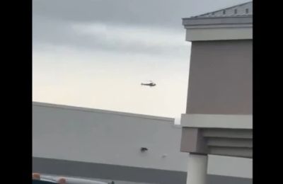 «Σύμφωνα με τις καταθέσεις μαρτύρων, τα δύο ελικόπτερα πετούσαν πολύ κοντά το ένα στο άλλο λίγο πριν τη συντριβή», είπε ο ίδιος.